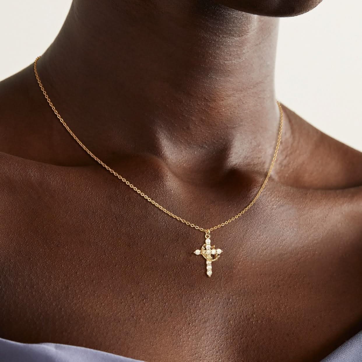 Elegant 18K Gold Cubic Zirconia Cross Necklace