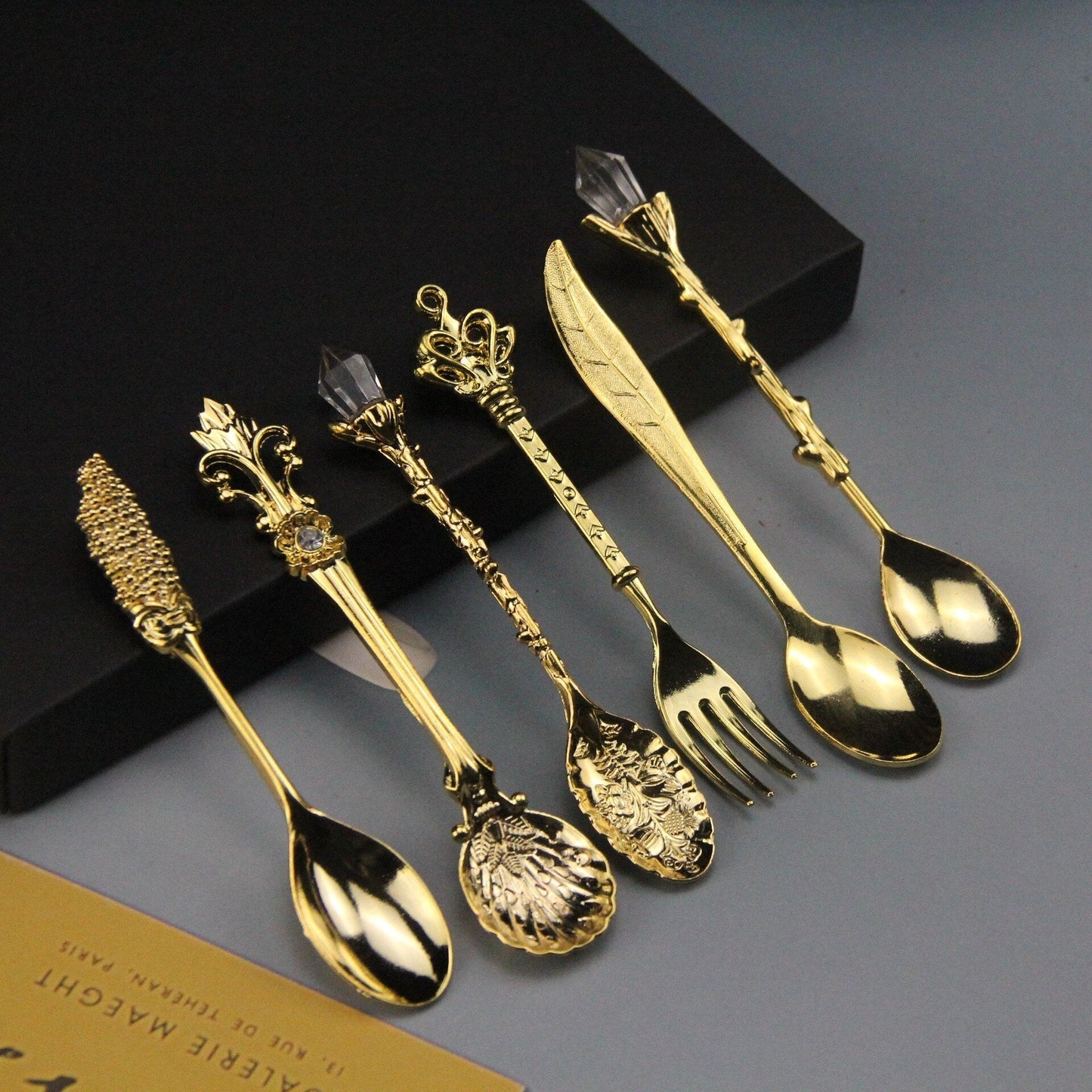 Vintage Engraved Teaspoon – Classic Elegance for Your Table